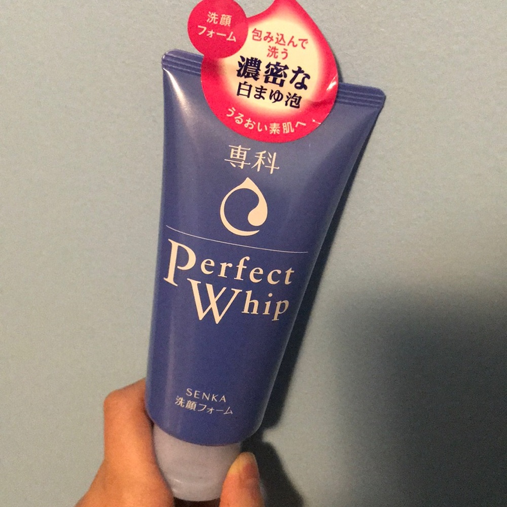 Shiseido Senka Perfect Whip Cleansing Foam - Picture 3 of 4